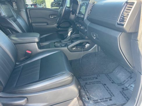 Used 2022 Nissan Frontier PRO-4X w/ Pro-4X Premium Package AWD/4WD image 28