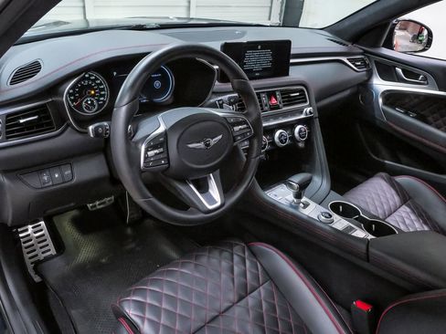 Certified 2022 Genesis G70 3.3T RWD image 2