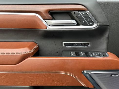 Used 2024 GMC Sierra 1500 Denali Ultimate image 11