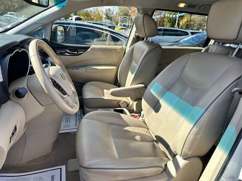 Used 2015 Nissan Quest SL image 17