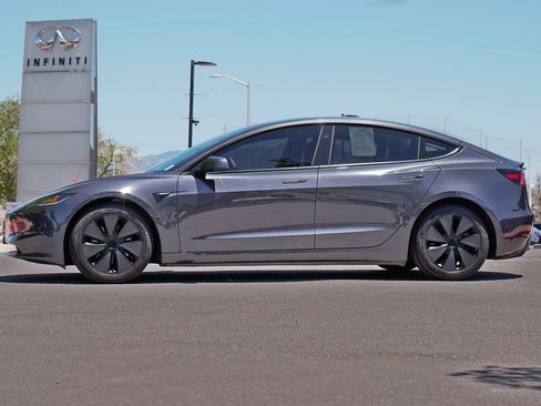 Used 2025 Tesla Model 3 Long Range AWD/4WD image 5