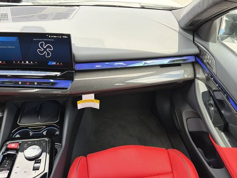 New 2027 BMW M5 w/ Executive Package AWD/4WD image 17