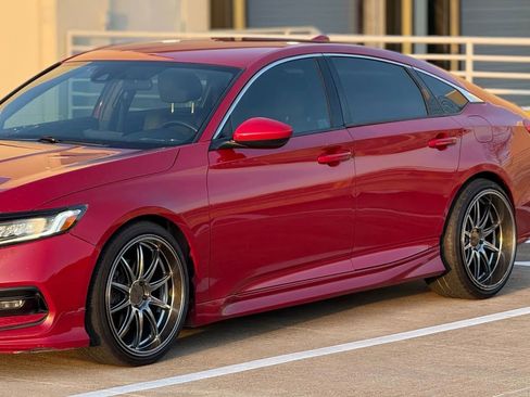 Used 2019 Honda Accord Sport image 4