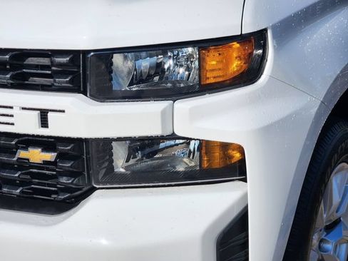 Certified 2022 Chevrolet Silverado 1500 Custom RWD image 9