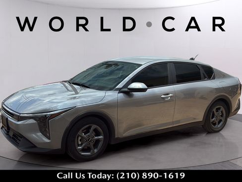 Used 2025 Kia K4 FWD image 4