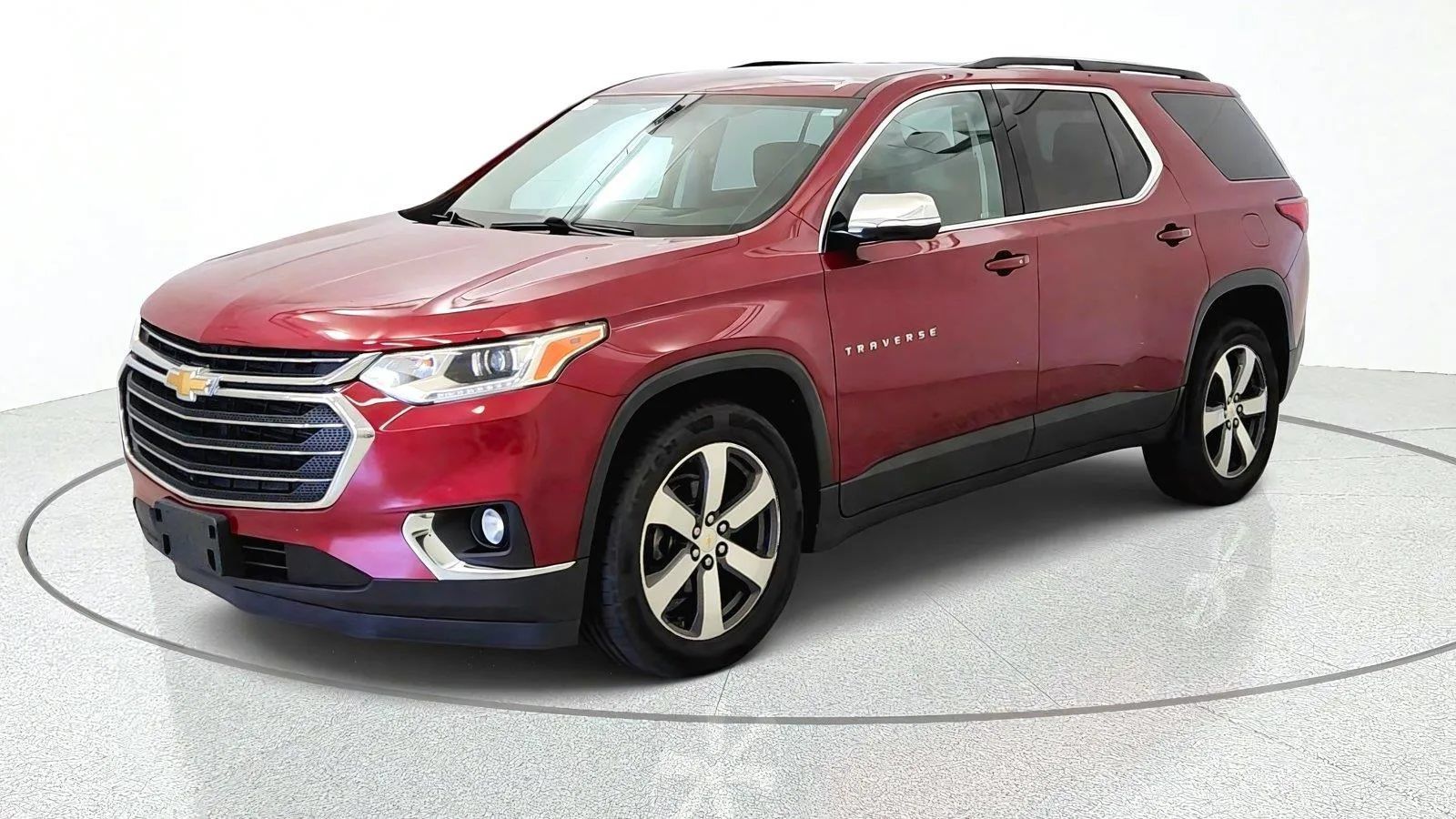 Used 2019 Chevrolet Traverse LT w/ LT Premium Package AWD/4WD image 5