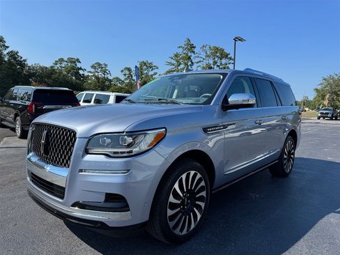 Used 2023 Lincoln Navigator Black Label AWD/4WD image 4