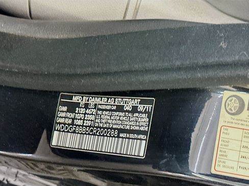 Used 2012 Mercedes-Benz C 300 4MATIC Sedan image 12