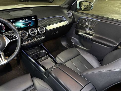 Certified 2025 Mercedes-Benz GLB 250 GLB 250 image 37