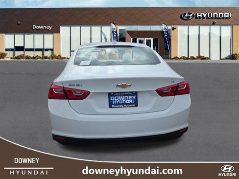 Used 2023 Chevrolet Malibu LT FWD image 4