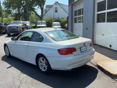 Used 2011 BMW 328i xDrive Coupe AWD/4WD image 6