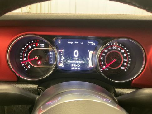 Used 2020 Jeep Gladiator Rubicon image 2