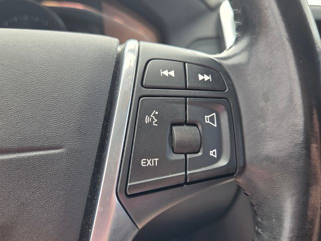 Used 2016 Volvo XC60 T5 Premier w/ Proximity Package FWD image 26