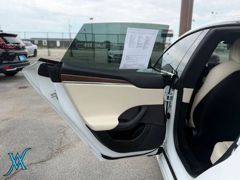 Used 2022 Tesla Model S Standard Range AWD/4WD image 15