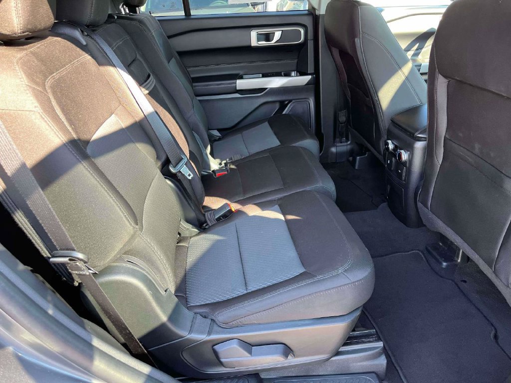 Used 2023 Ford Explorer XLT RWD image 10