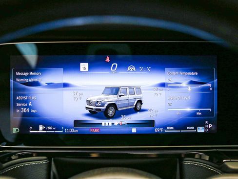 Used 2025 Mercedes-Benz G 550 image 24