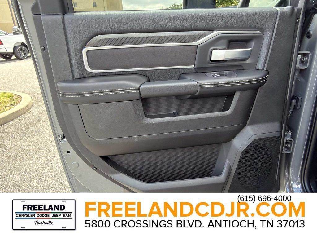 New 2026 RAM 3500 Big Horn AWD/4WD image 13