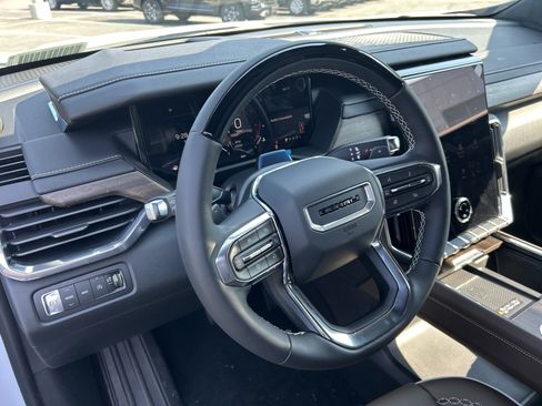 New 2026 GMC Acadia Denali Ultimate AWD/4WD image 25