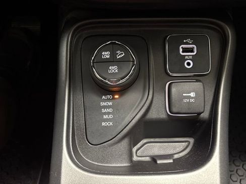 Used 2018 Jeep Compass Trailhawk w/ Navigation Group image 54