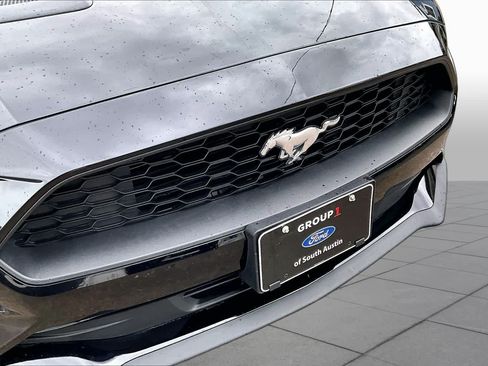 Used 2022 Ford Mustang Coupe RWD image 30