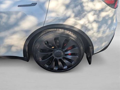 Used 2020 Tesla Model Y Performance image 21