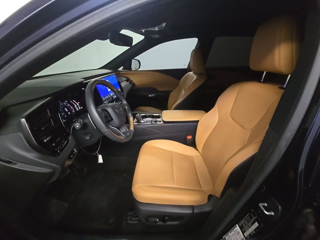 Used 2023 Lexus RX 350 Premium Plus FWD image 3