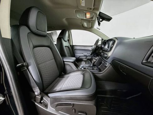 Used 2019 Chevrolet Colorado Z71 AWD/4WD image 27