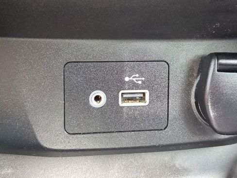 Used 2018 Nissan Rogue SV FWD image 20