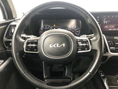 Used 2022 Kia Sorento SX FWD image 16