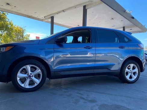 Used 2018 Ford Edge SE image 8
