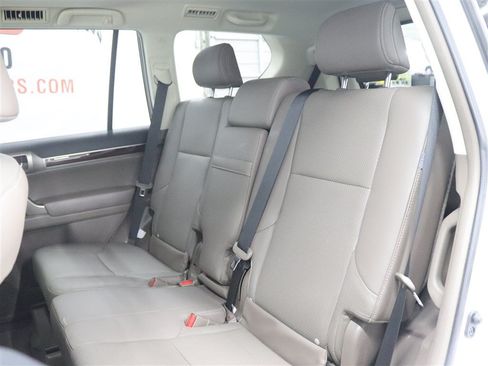 Used 2019 Lexus GX 460 Luxury AWD/4WD image 15