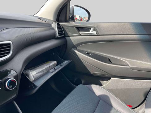 Used 2019 Hyundai Tucson SE image 31