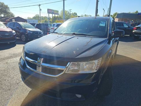 Used 2010 Dodge Journey R/T w/ Flexible Seating Group image 4