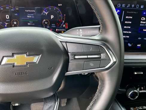 Certified 2025 Chevrolet Suburban LT image 24