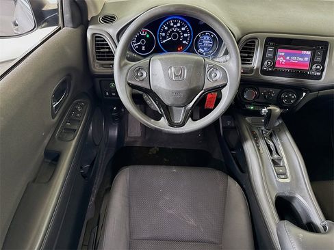Used 2019 Honda HR-V LX image 18
