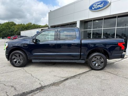 Used 2022 Ford F150 Lightning Lariat w/ Equipment Group 511A High AWD/4WD image 4