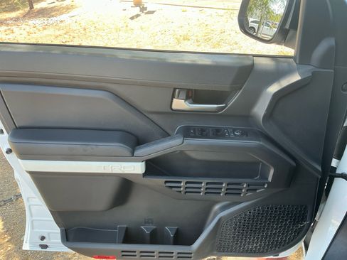 Certified 2024 Toyota Tacoma TRD Sport AWD/4WD image 13