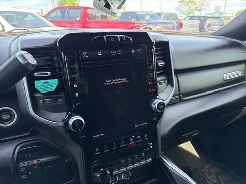 Used 2022 RAM 2500 Big Horn w/ Level C Equiment Group image 5