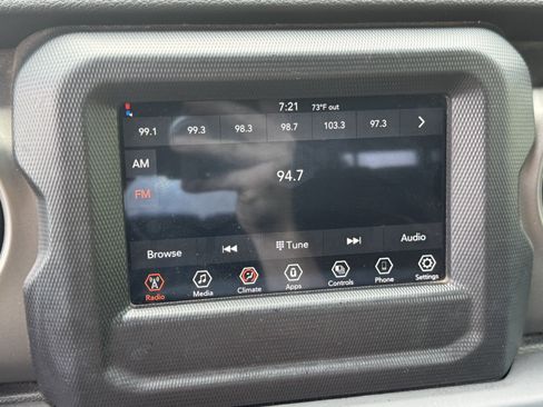 Used 2023 Jeep Wrangler Unlimited Sport AWD/4WD image 26