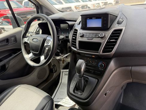 Used 2019 Ford Transit Connect XL FWD image 17