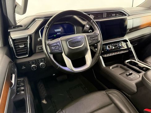 Used 2025 GMC Sierra 3500 Denali w/ Denali Reserve Package image 18