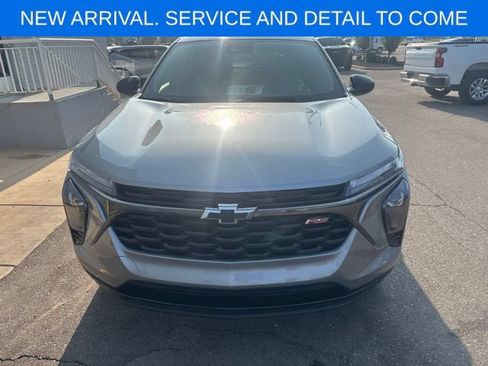 Certified 2024 Chevrolet Trax RS w/ Driver Confidence Package FWD image 3