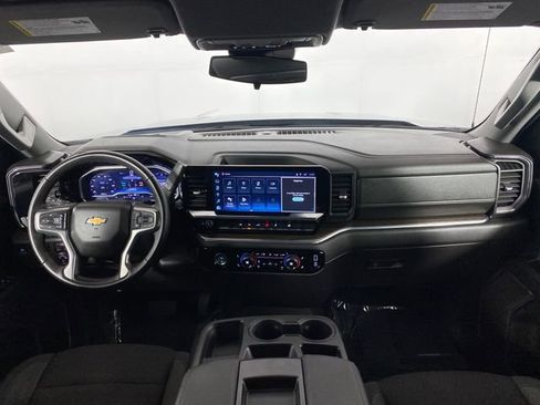 Used 2024 Chevrolet Silverado 1500 LT image 13