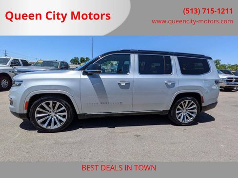 Used 2023 Jeep Grand Wagoneer 4WD image 1