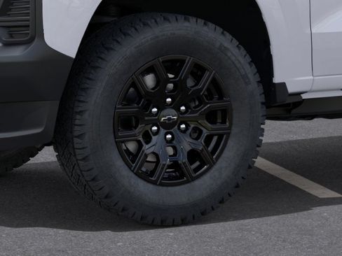New 2026 Chevrolet Colorado W/T w/ WT Custom Package RWD image 9