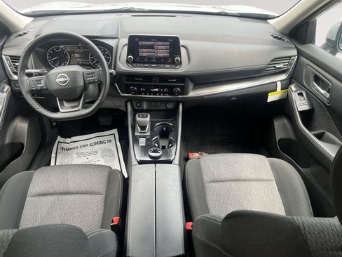 Certified 2025 Nissan Rogue SV AWD/4WD image 16