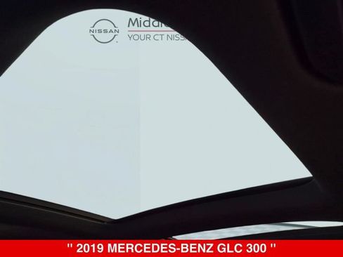 Used 2019 Mercedes-Benz GLC 300 4MATIC image 28