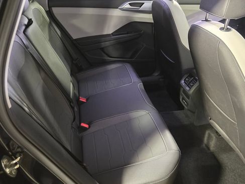 Certified 2026 Volkswagen Taos SE FWD image 15