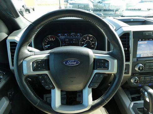 Used 2018 Ford F150 Lariat w/ Equipment Group 502A Luxury image 34