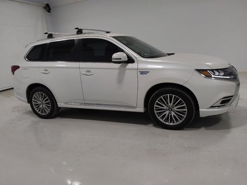 Used 2020 Mitsubishi Outlander SEL image 11